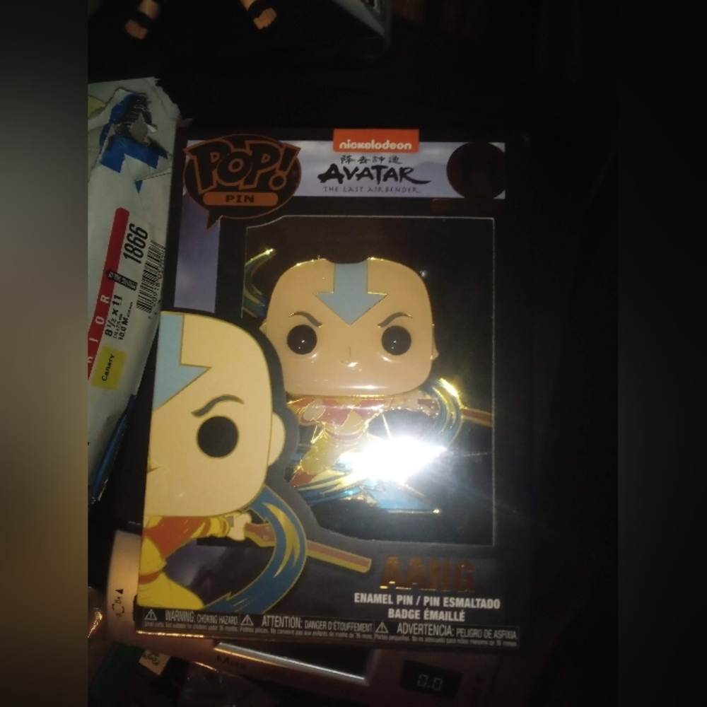 Large Funko Pop pin (Aang)